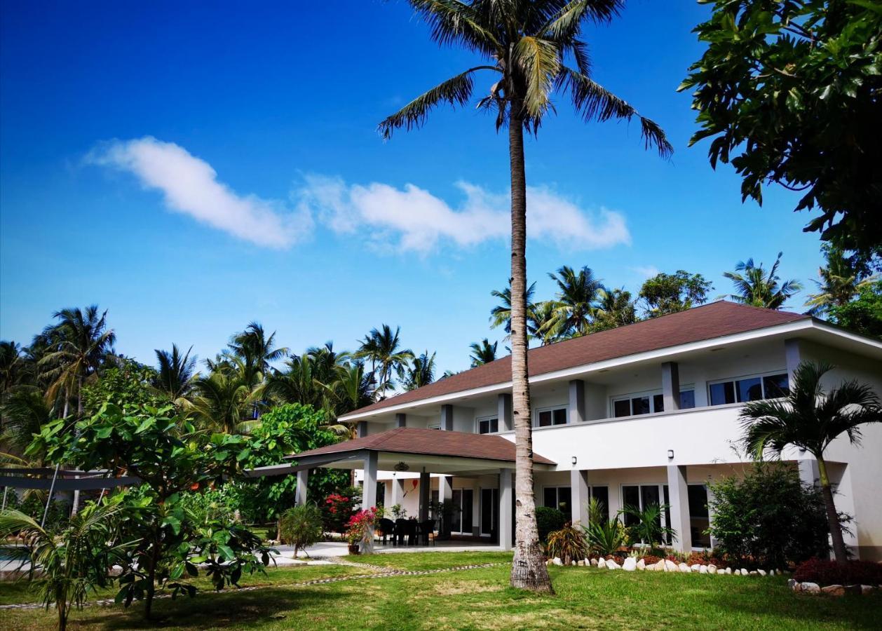 Sunset Cove Beach & Dive Resort Romblon Exteriör bild