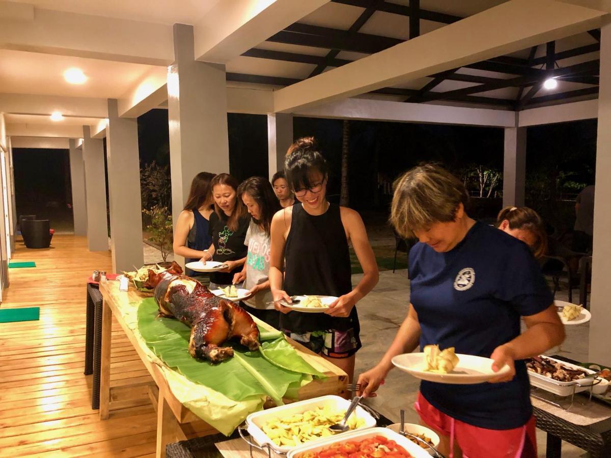Sunset Cove Beach & Dive Resort Romblon Exteriör bild